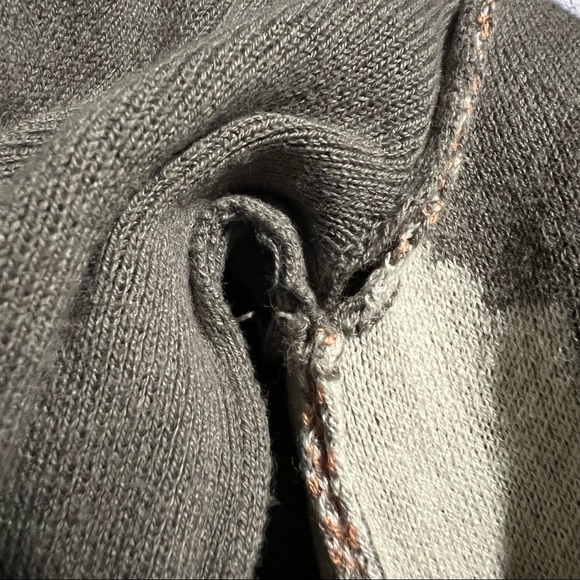 BKE Buckle Animal Print Raw Hem Open Cardigan Sweater S FLAW - Picture 7 of 9